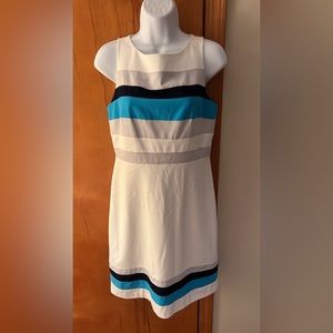 White House Black Market size 2